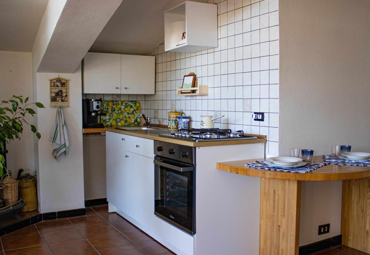 San Basilio Guest House イスピカ エクステリア 写真